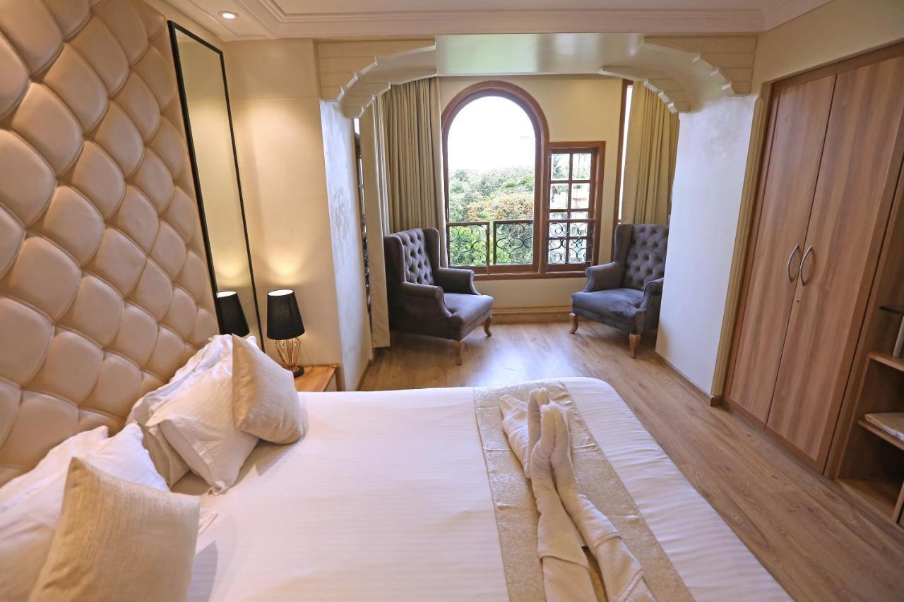Gulf Hotel Bombay Eksteriør billede